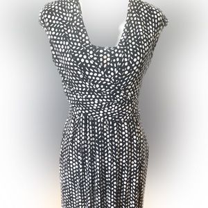 Tommy Hilfiger side zip dress! Swingy and fun